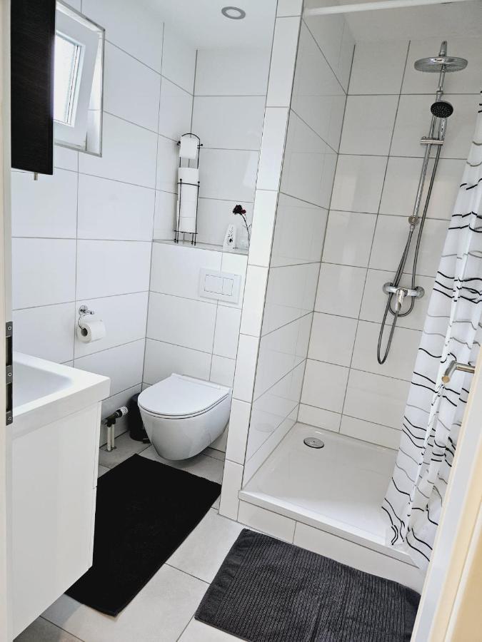 Weinstadt Monteurwohnnung Ferienwohnung Dış mekan fotoğraf